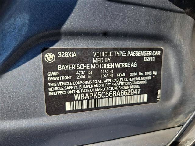 Used 2011 BMW 328i xDrive Sedan AWD/4WD image 24