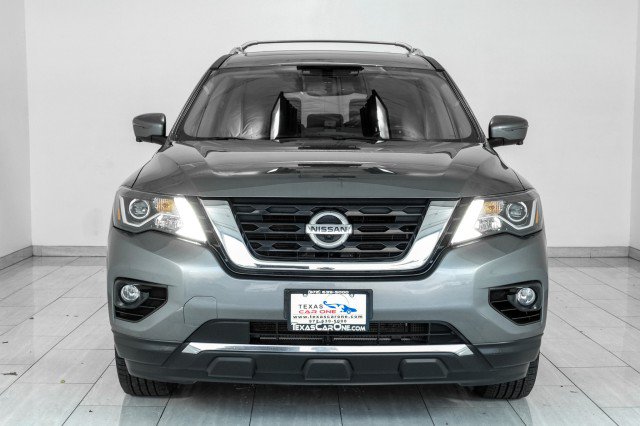 Used 2020 Nissan Pathfinder Platinum AWD/4WD image 3