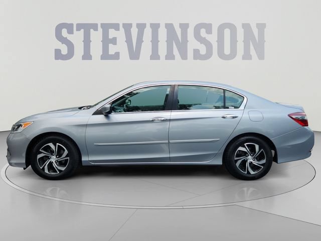 Used 2017 Honda Accord LX image 2