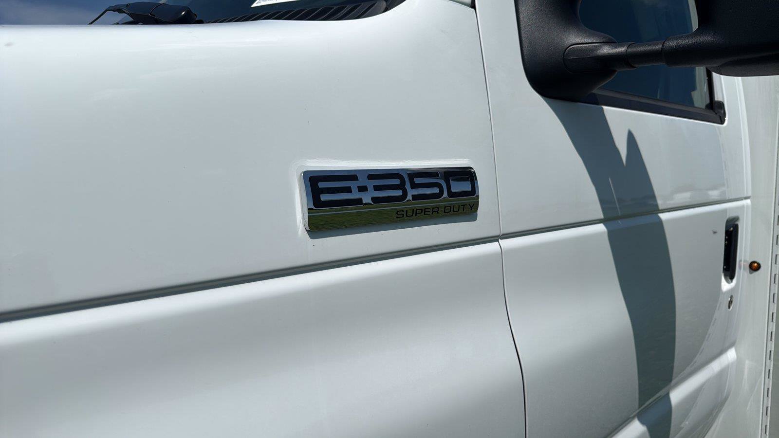 New 2027 Ford E-350 and Econoline 350 Super Duty w/ Power Equipment Group RWD image 31
