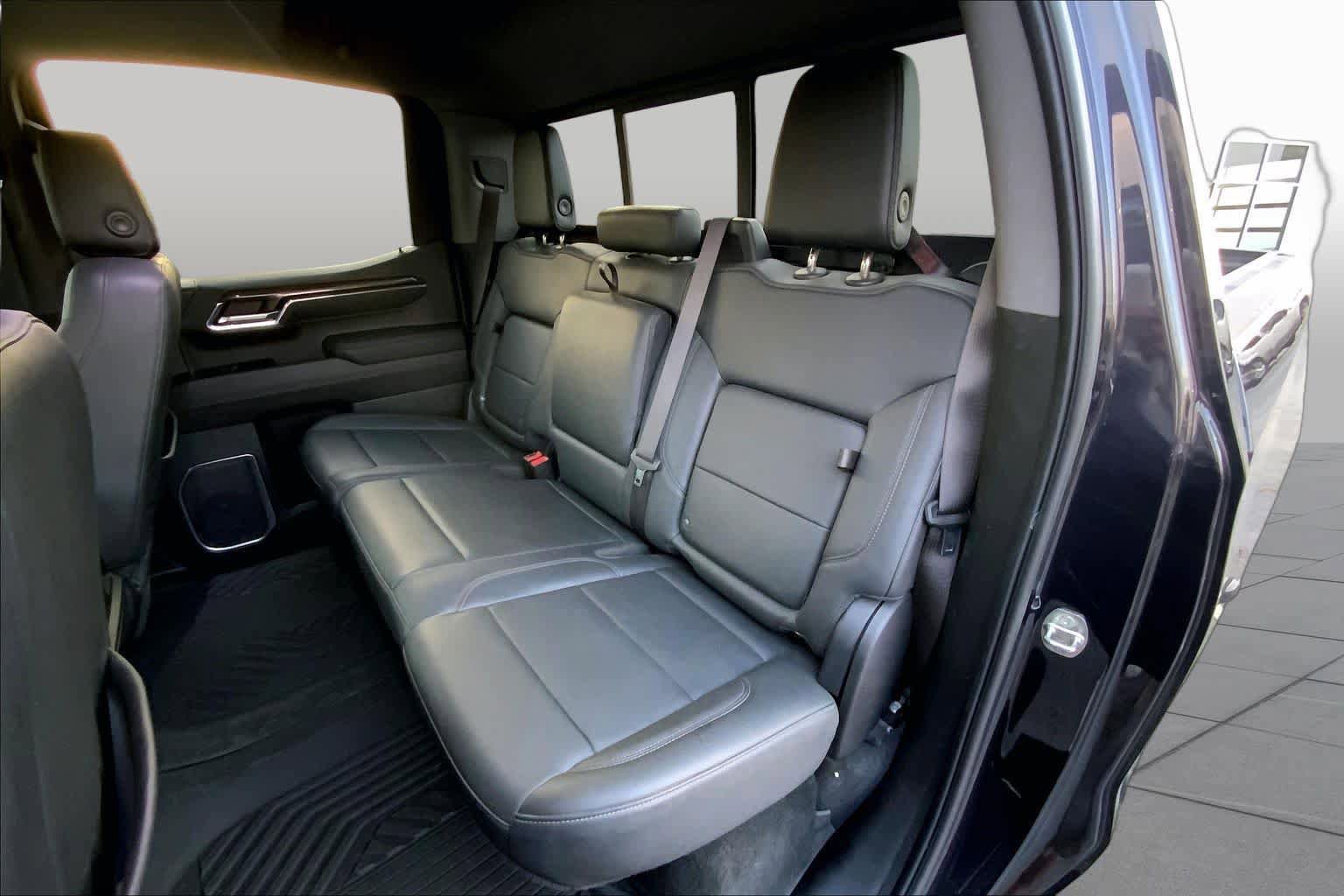 Used 2023 Chevrolet Silverado 1500 LT Trail Boss w/ Convenience Package II AWD/4WD image 20
