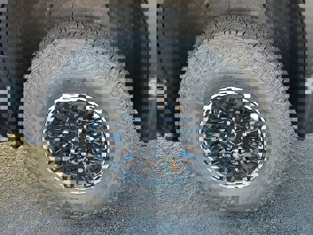 New 2026 Chevrolet Silverado EV Trail Boss image 7