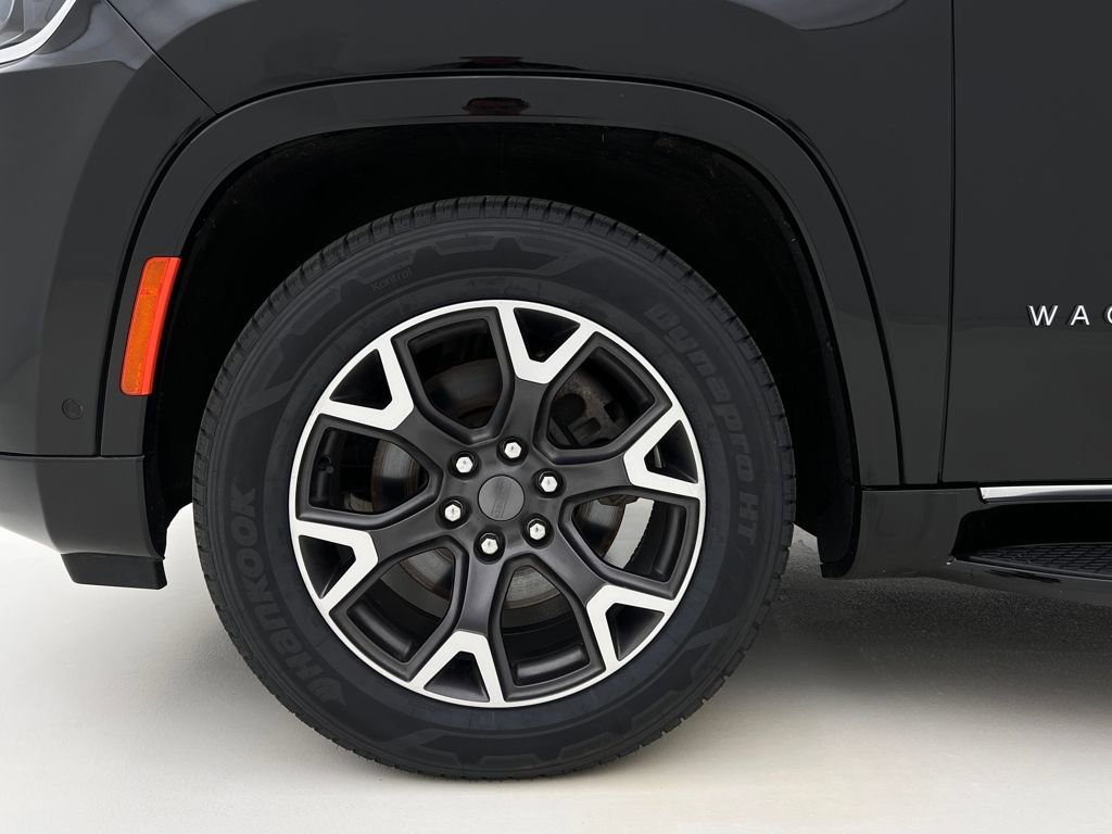 Used 2023 Jeep Wagoneer Series III w/ Preferred Equipment Group image 22