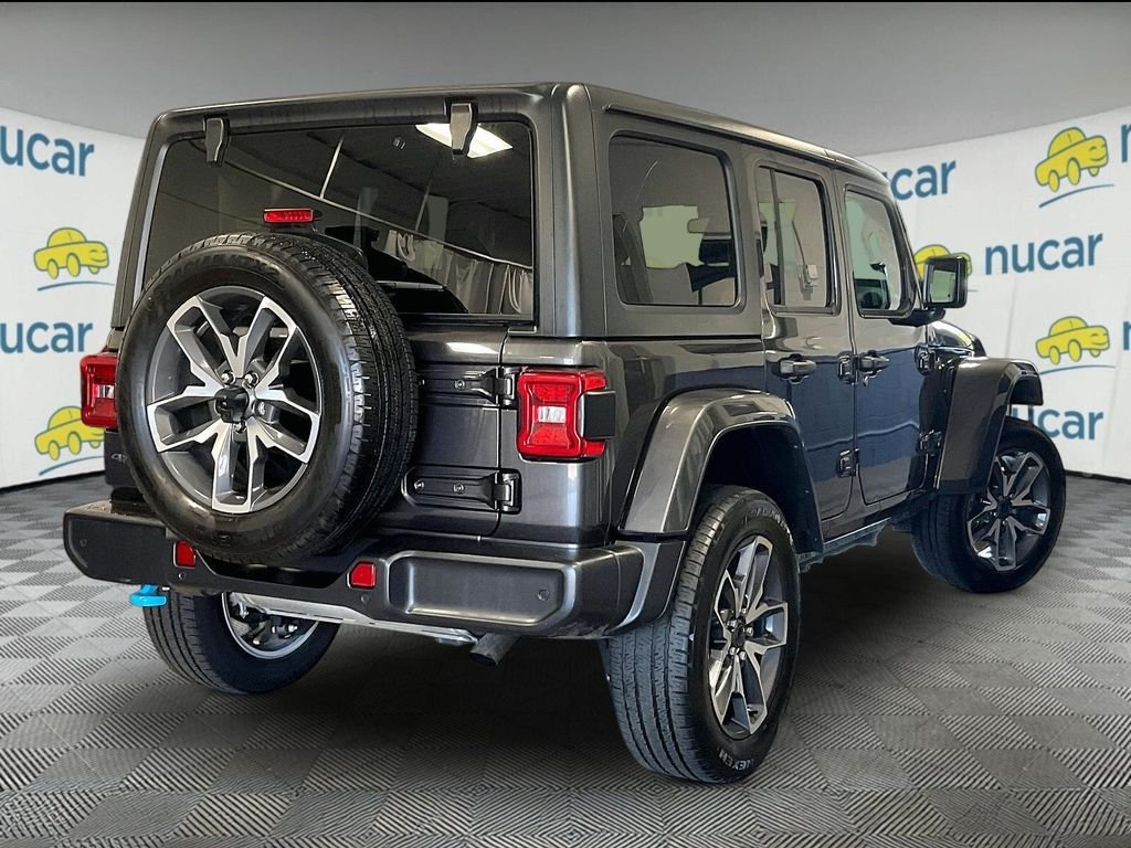 Used 2024 Jeep Wrangler Unlimited w/ Convenience Group AWD/4WD image 5