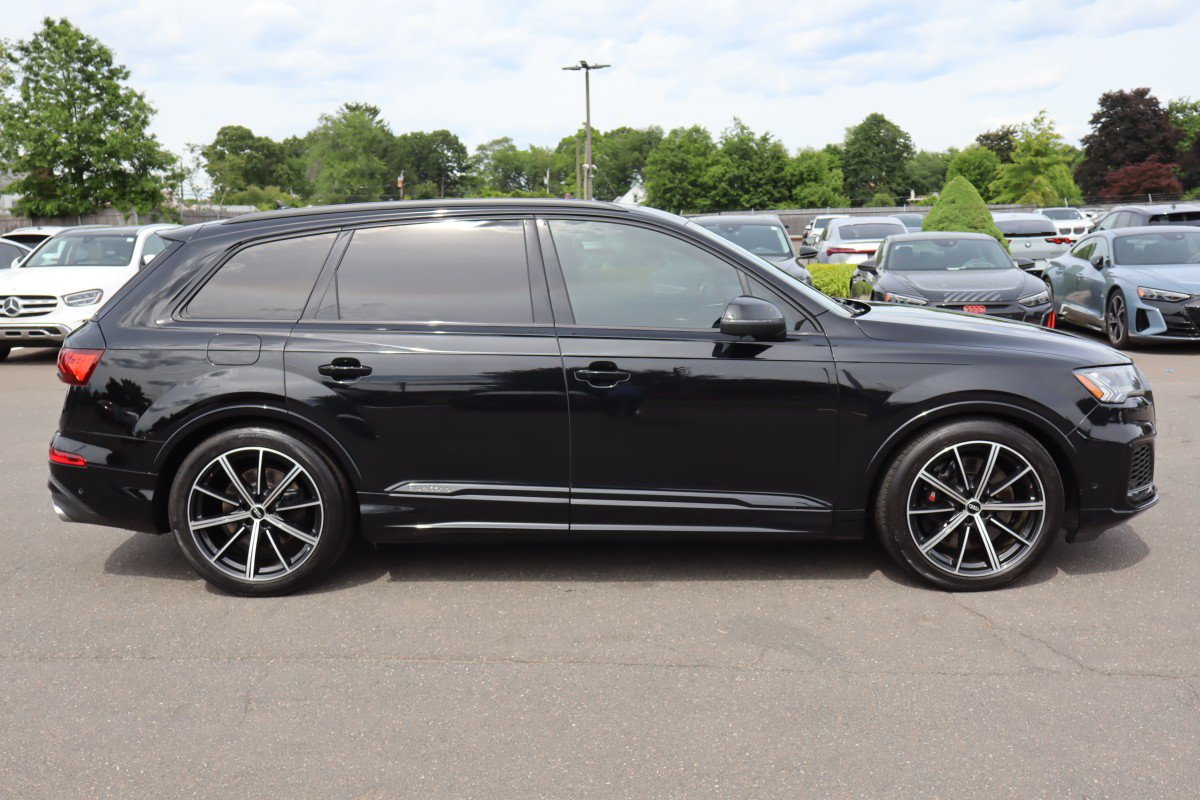 Used 2021 Audi SQ7 Prestige w/ Prestige Package AWD/4WD image 4