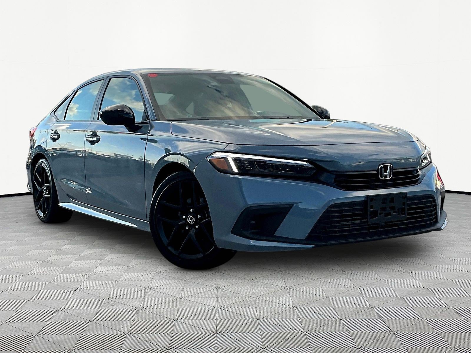 Used 2024 Honda Civic Sport image 3