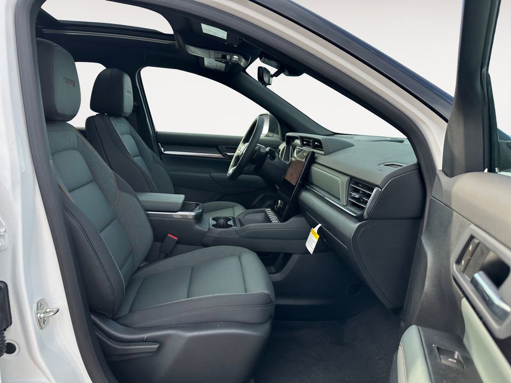 New 2026 GMC Terrain AT4 w/ Technology Package II AWD/4WD image 15