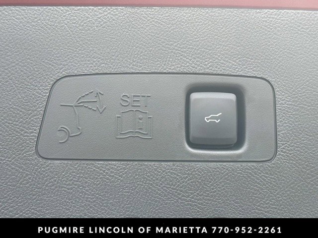 New 2026 Lincoln Corsair Premiere image 19