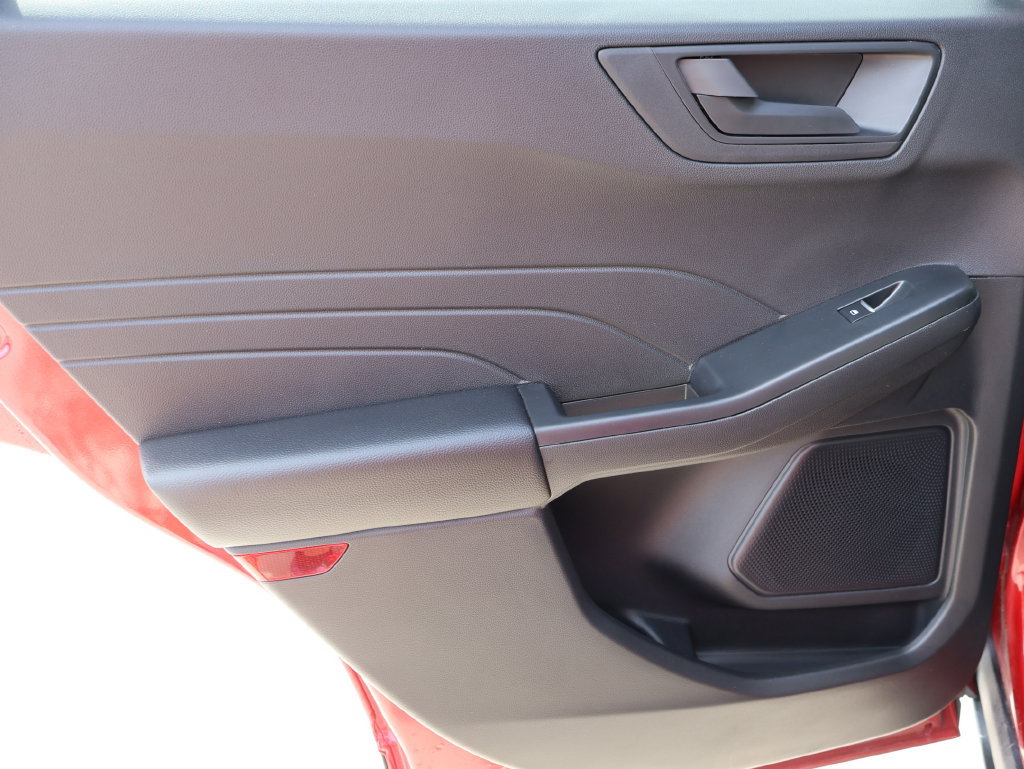 Used 2025 Ford Escape Active w/ Cold Weather Package FWD image 16