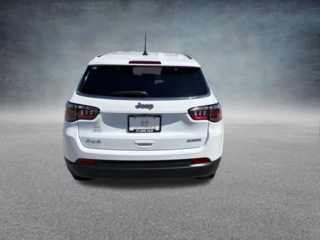 Used 2024 Jeep Compass Sport image 7