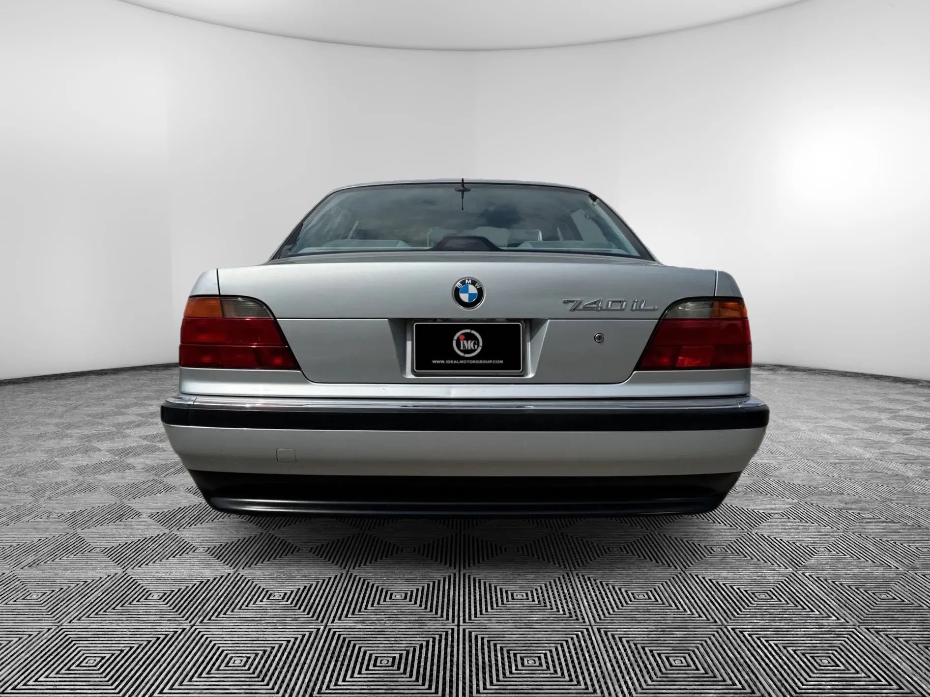 Used 1998 BMW 740iL RWD image 7