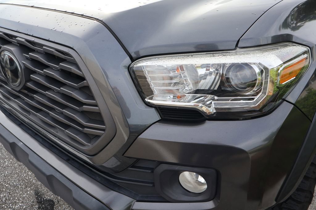 Used 2021 Toyota Tacoma TRD Off-Road AWD/4WD image 3