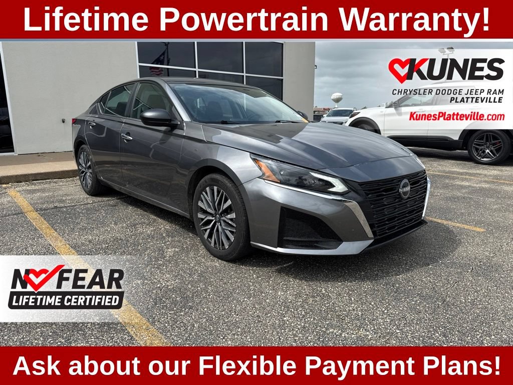 Used 2025 Nissan Altima 2.5 SV