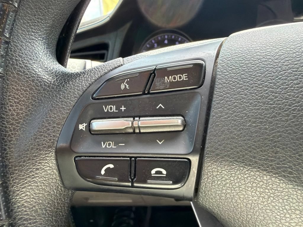 Used 2020 Hyundai Elantra SEL FWD image 18