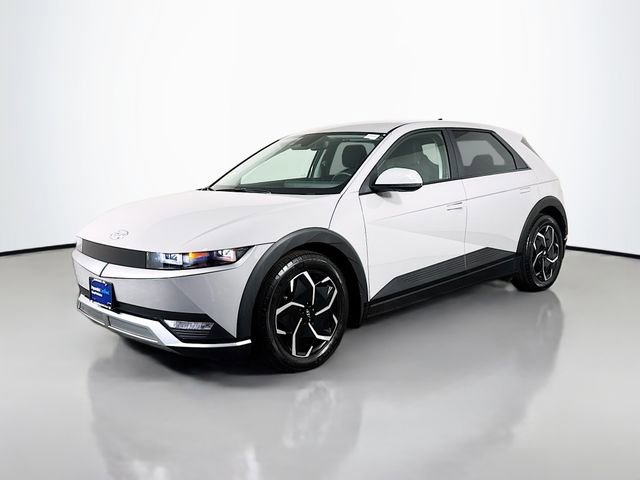 Used 2023 Hyundai Ioniq 5 SE image 2