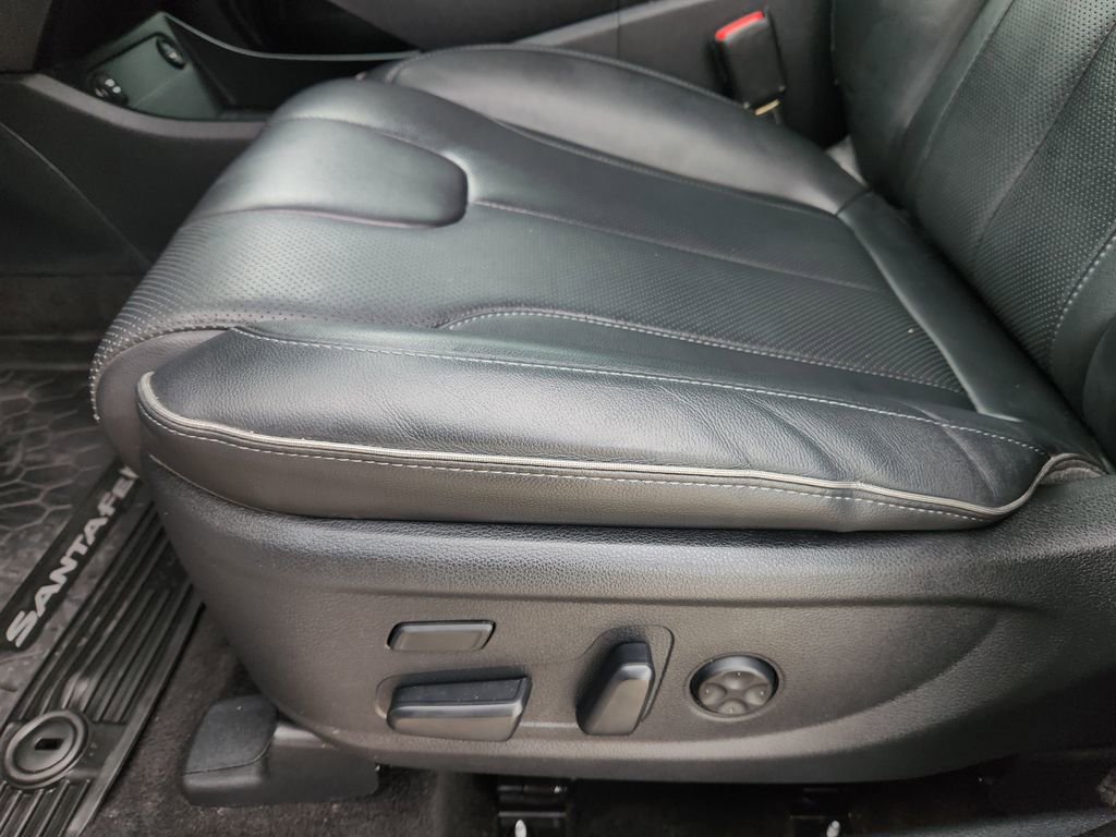 Used 2022 Hyundai Santa Fe Limited w/ Cargo Package image 31