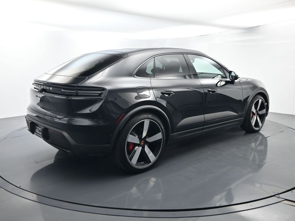Certified 2025 Porsche Macan 4S Electric image 15
