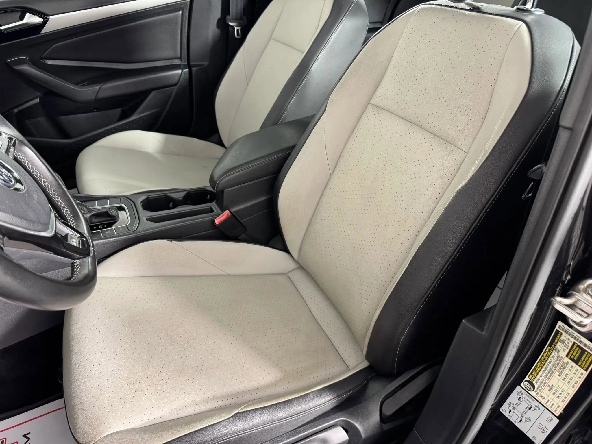 Used 2020 Volkswagen Jetta R-Line FWD image 32