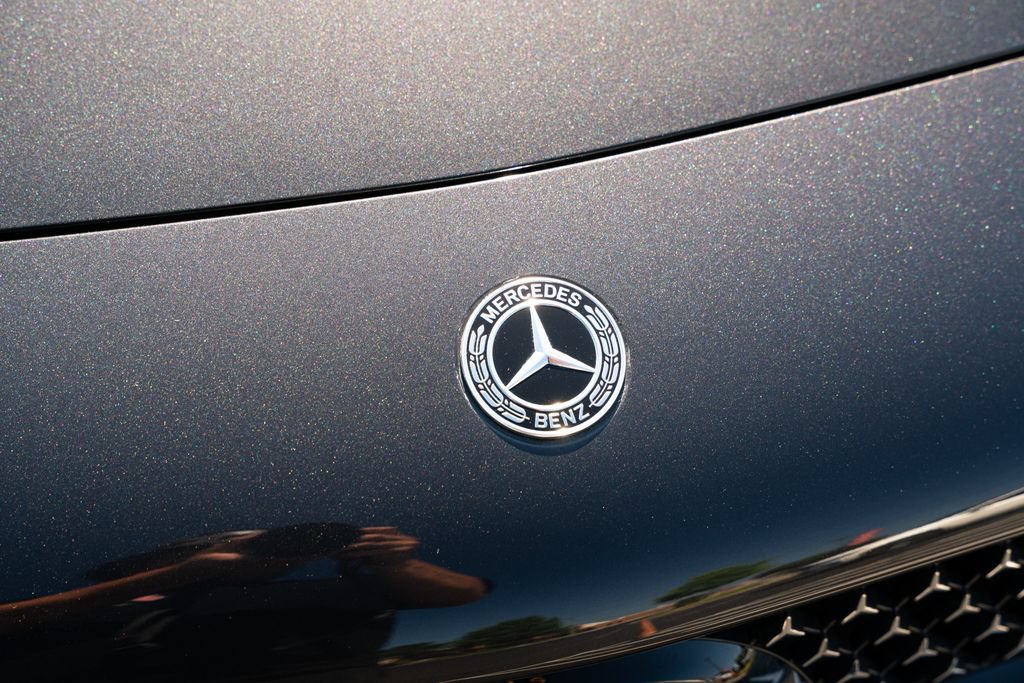 Used 2024 Mercedes-Benz CLE 300 4MATIC Coupe image 7