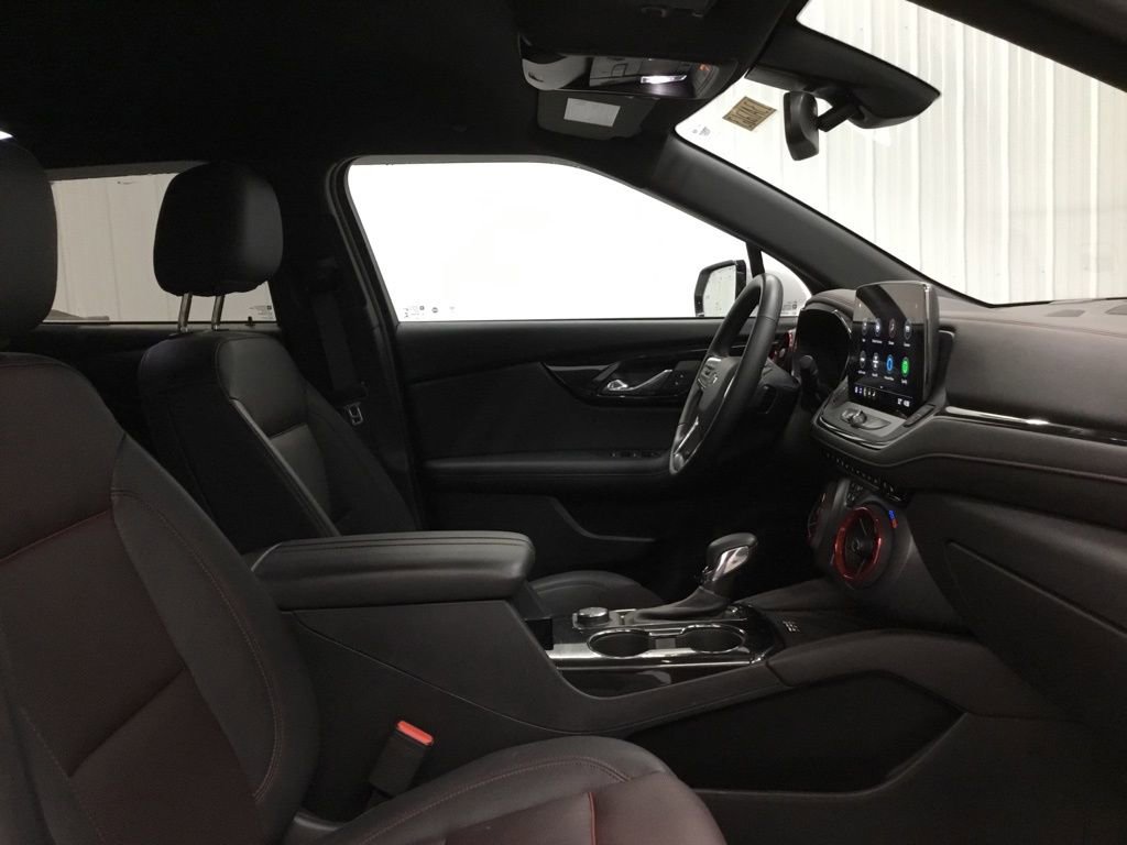 Used 2023 Chevrolet Blazer RS image 25
