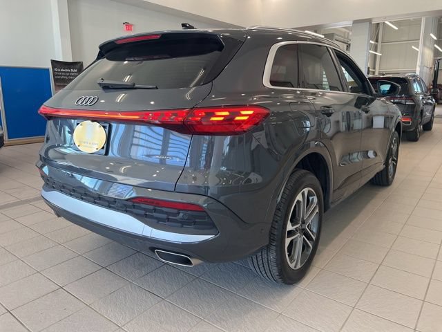 Used 2025 Audi Q5 Premium w/ Convenience Package AWD/4WD image 7