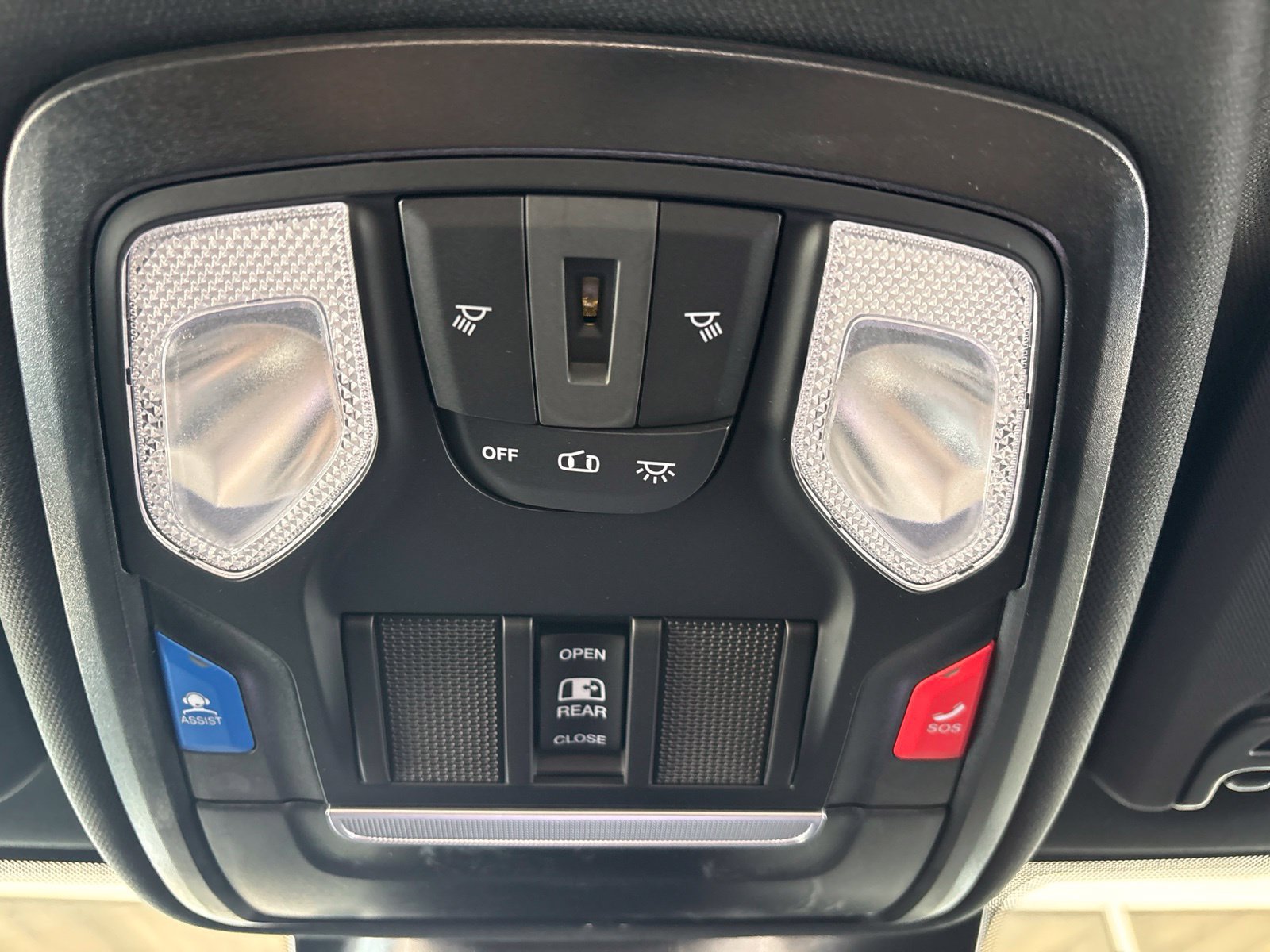 New 2026 RAM 3500 Tradesman AWD/4WD image 17