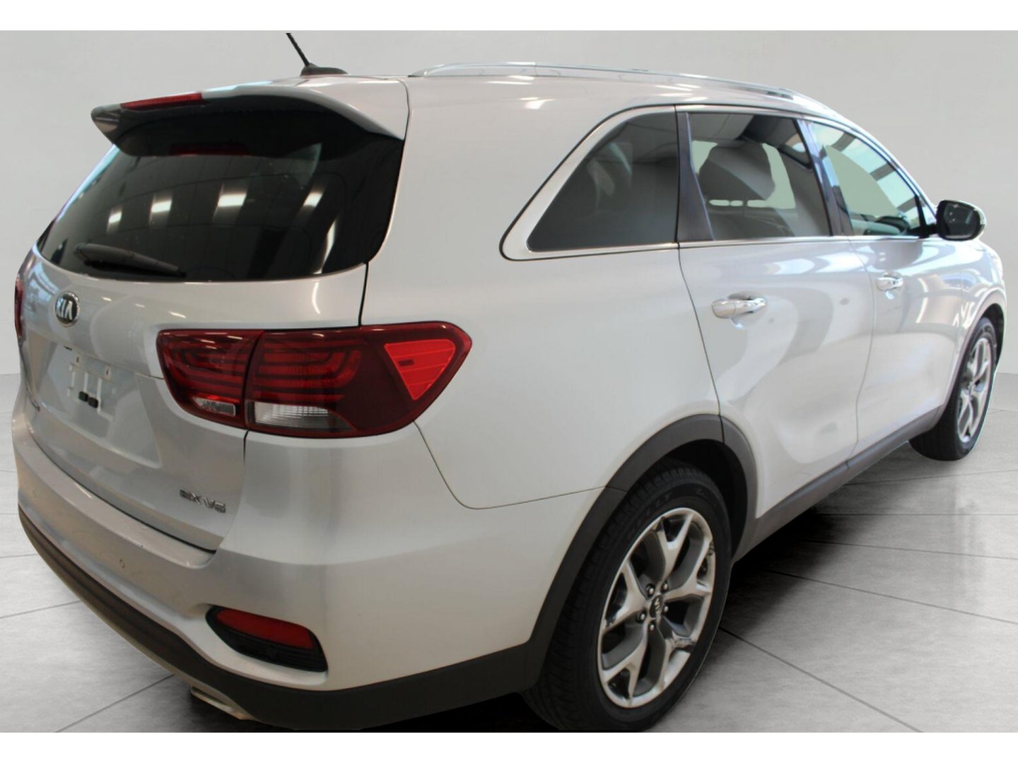 Used 2019 Kia Sorento EX FWD image 8