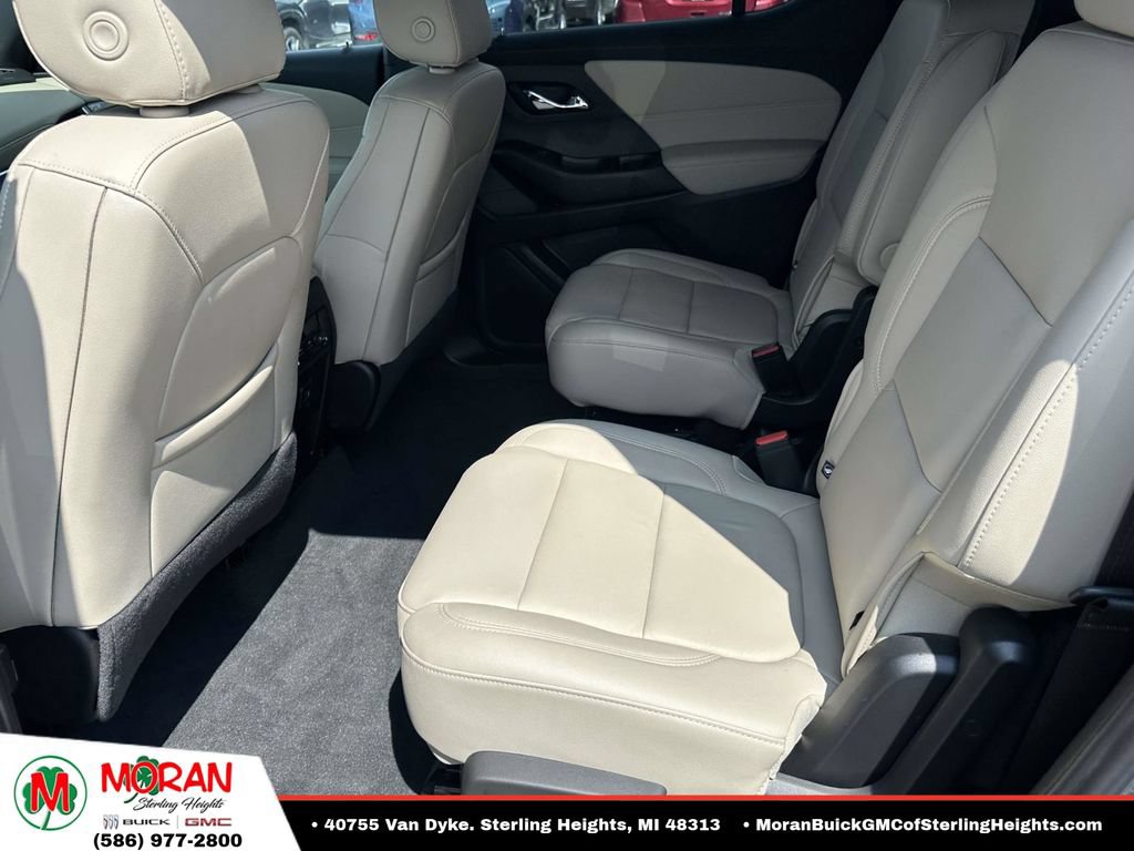 Certified 2023 Chevrolet Traverse LT FWD image 11