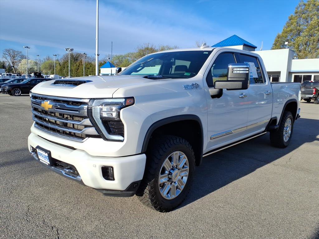 Used 2025 Chevrolet Silverado 2500 High Country w/ Z71 Off-Road Package image 8