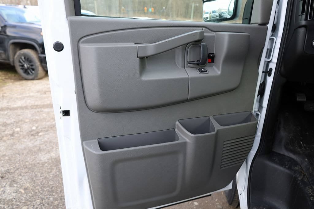 New 2026 Chevrolet Express 3500 w/ Power Convenience Package RWD image 23