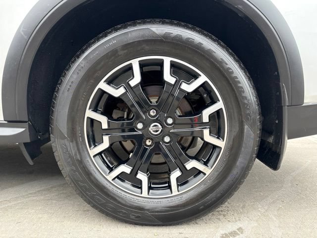 Used 2020 Nissan Pathfinder SL AWD/4WD image 7