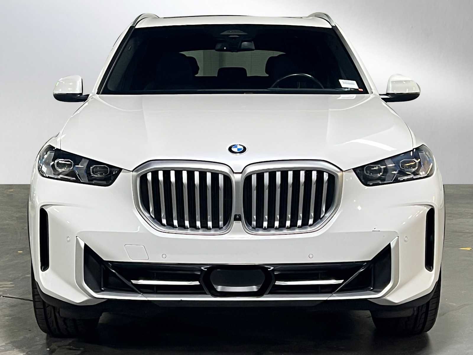 Used 2024 BMW X5 xDrive40i AWD/4WD image 8