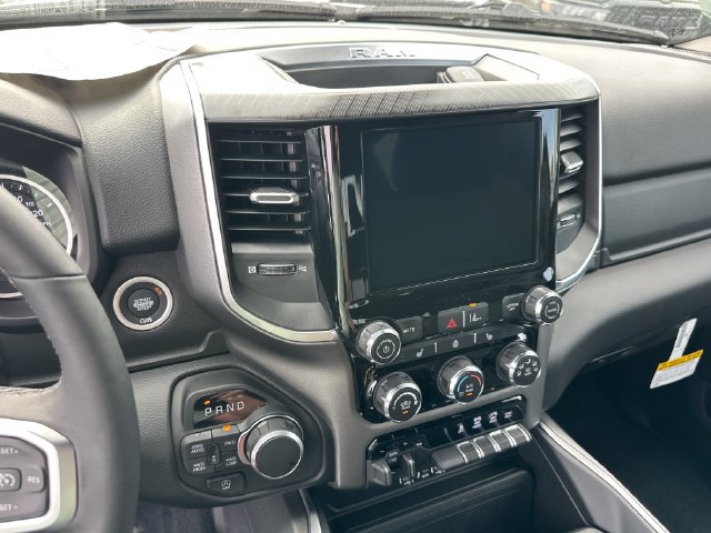 New 2027 RAM 1500 4x4 Crew Cab image 23