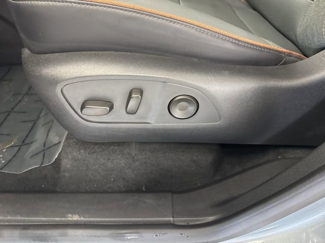 Used 2025 GMC Acadia AT4 image 18