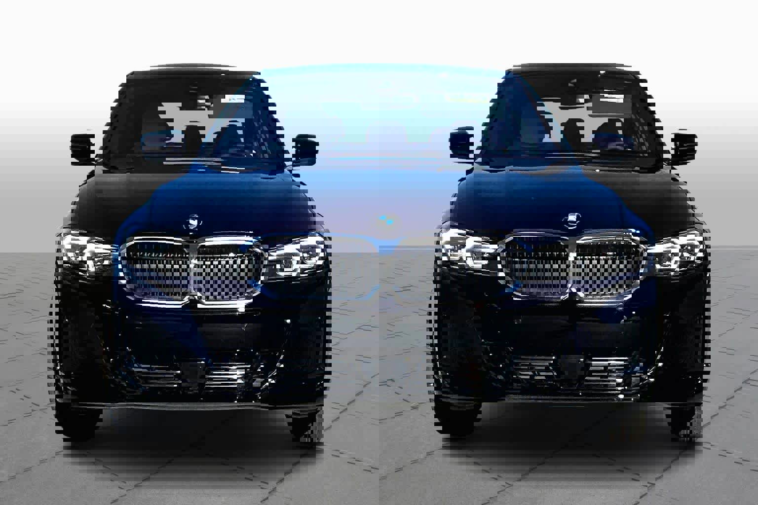 Used 2026 BMW 330i xDrive Sedan w/ Convenience Package AWD/4WD image 3