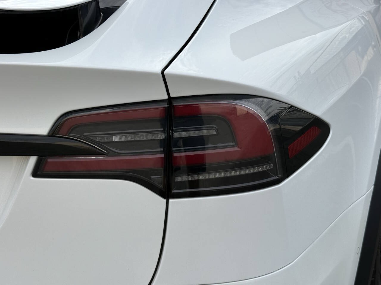 Used 2022 Tesla Model X AWD/4WD image 31