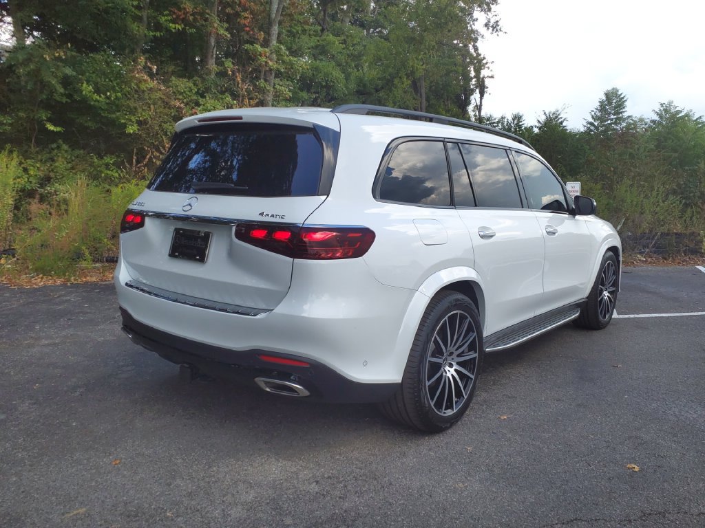 Certified 2026 Mercedes-Benz GLS 580 4MATIC image 7