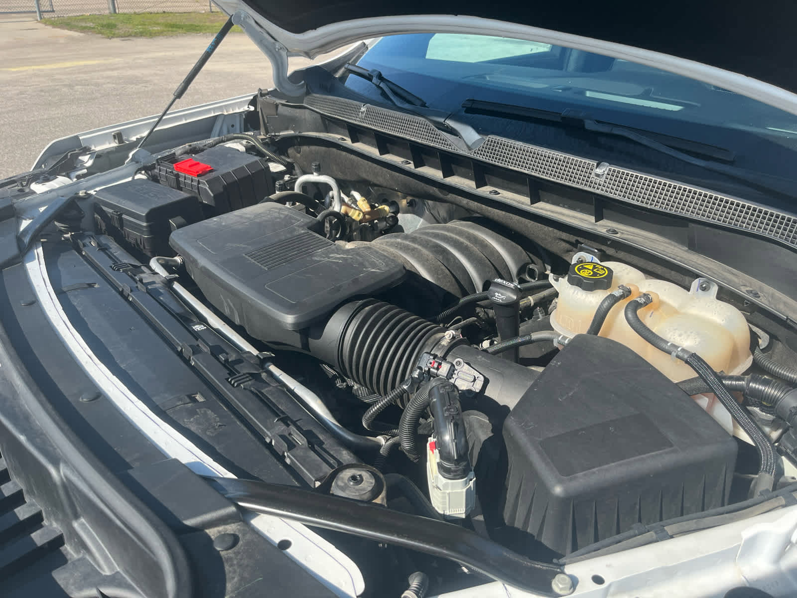 Used 2023 Chevrolet Suburban Premier image 14