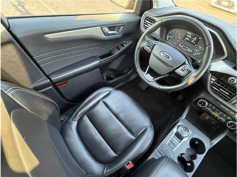 Used 2022 Ford Escape SEL image 7