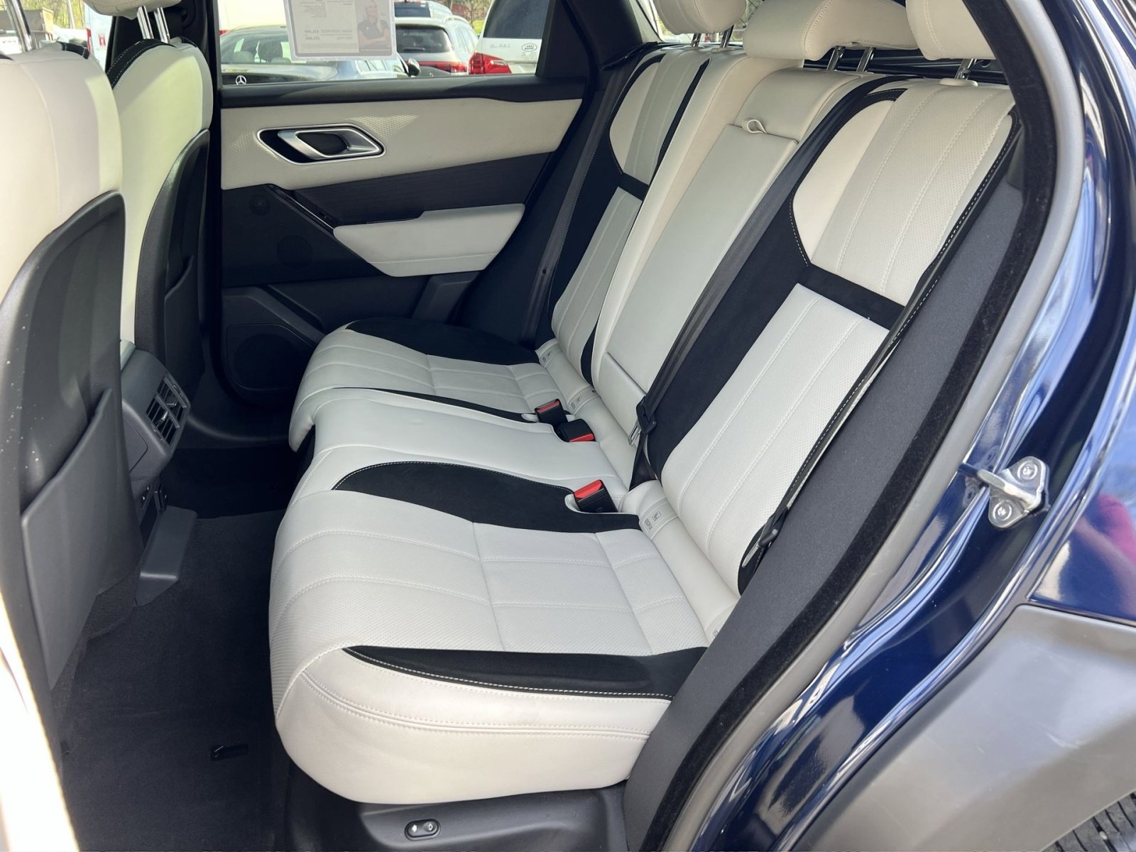 Used 2022 Land Rover Range Rover Velar R-Dynamic S AWD/4WD image 23