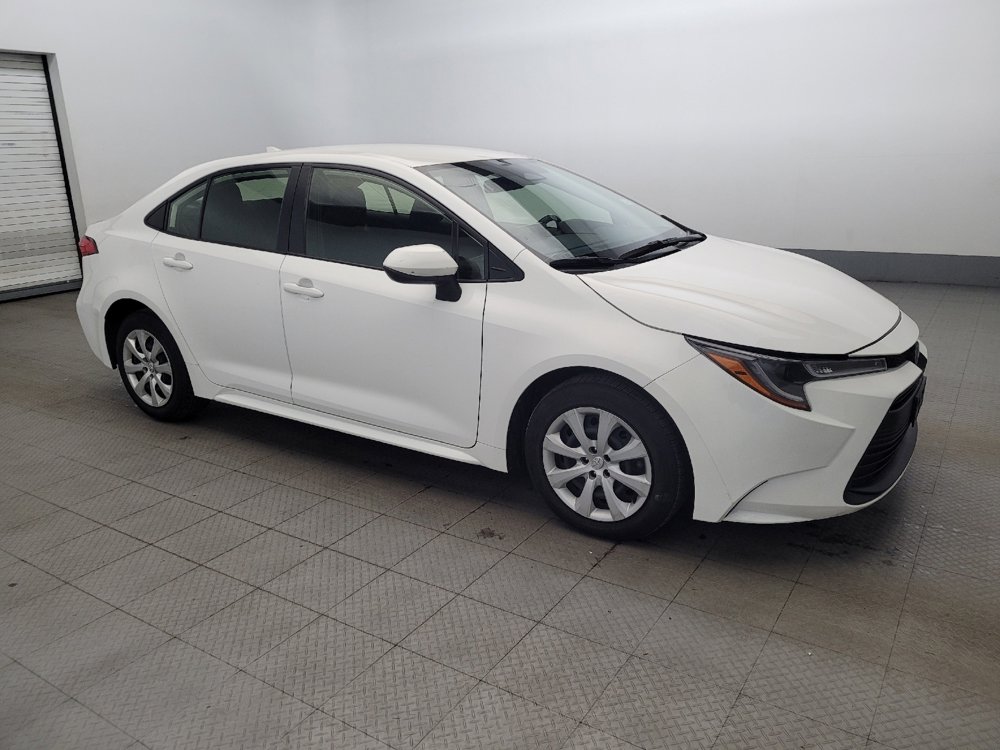 Used 2023 Toyota Corolla LE w/ Carpet Mat Package (TMS) image 11