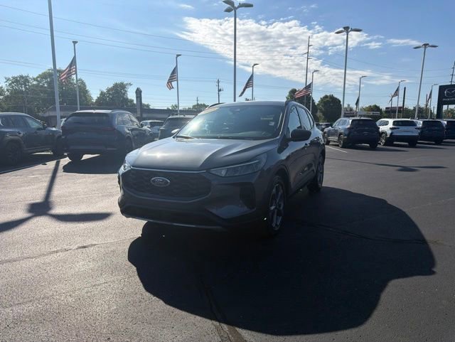 Used 2025 Ford Escape ST-Line FWD image 23