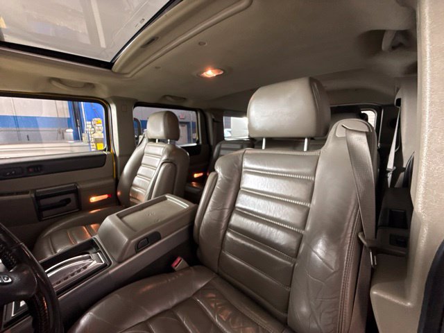 Used 2017 Chevrolet Tahoe LT w/ Luxury Package AWD/4WD image 19