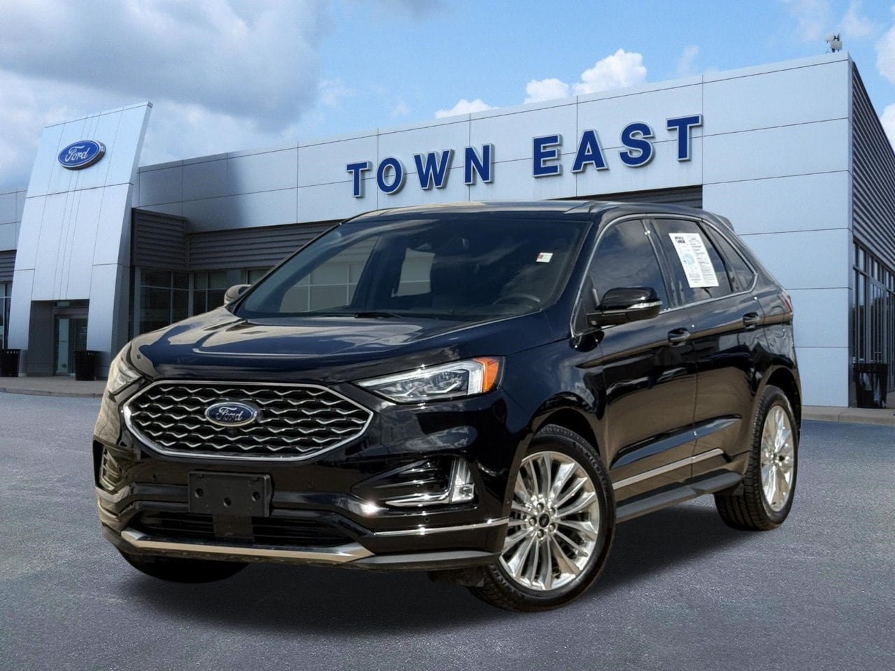 Certified 2022 Ford Edge Titanium w/ Equipment Group 301A AWD/4WD image 1