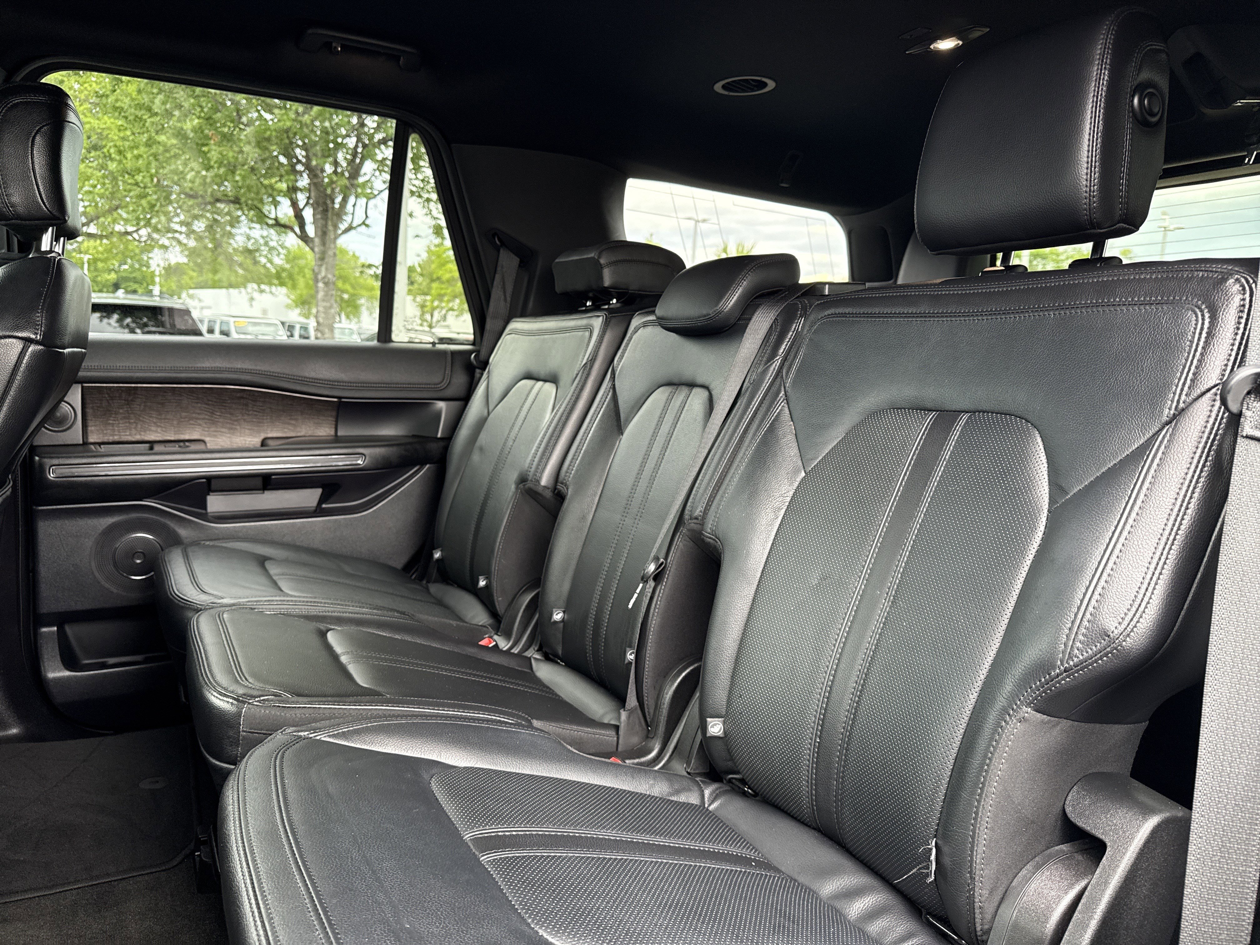 Used 2019 Ford Expedition Limited w/ Driver Assistance Package RWD image 30