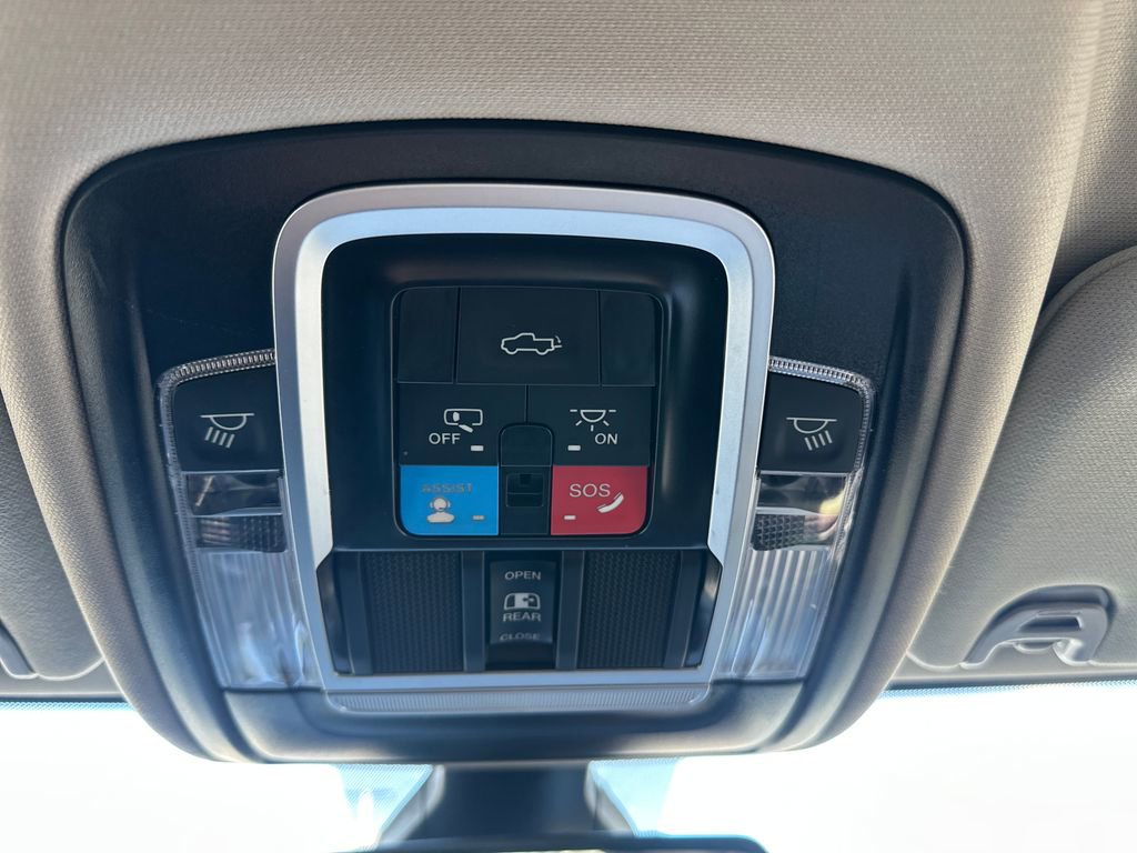 Used 2024 RAM 2500 Laramie AWD/4WD image 29
