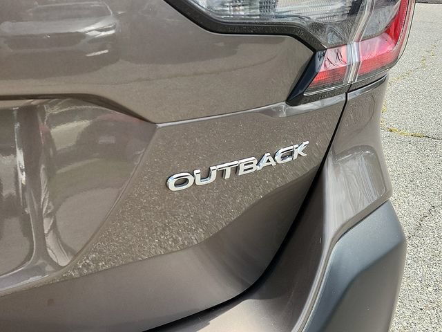 Used 2023 Subaru Outback Limited AWD/4WD image 31