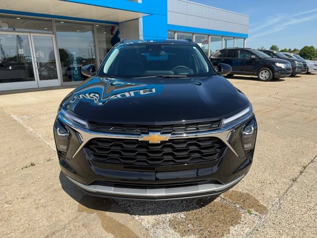 Used 2025 Chevrolet Trax LT w/ Driver Confidence Package FWD image 8