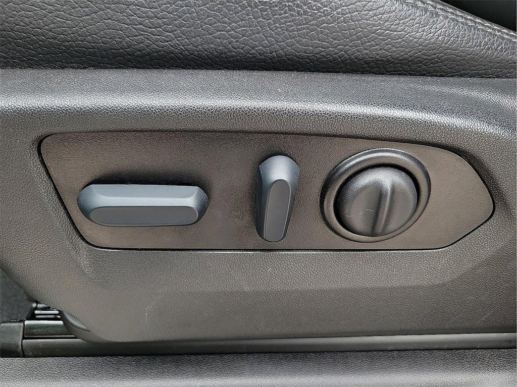 Used 2022 GMC Sierra 3500 Denali image 15