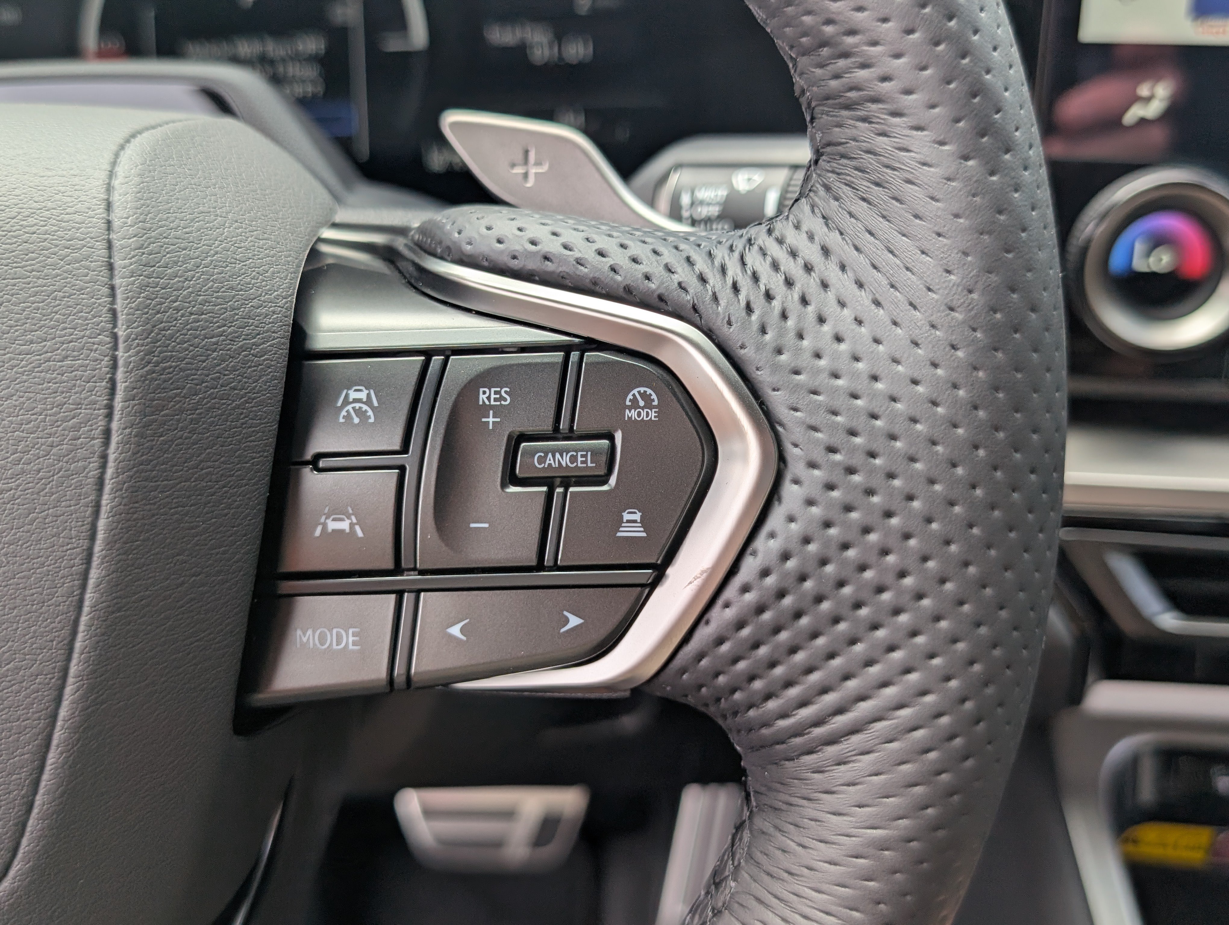 New 2026 Lexus TX 500h AWD image 21